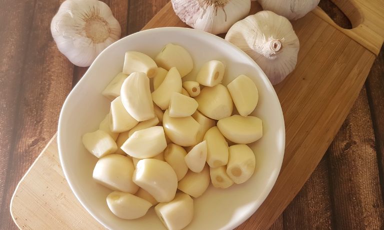Tips For Peeling Garlic Easier
