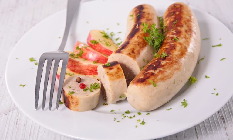What Should You Serve With Boiled Bratwurst?