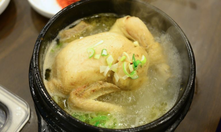 How Long Does It Take To Boil Whole Chicken For Soup?